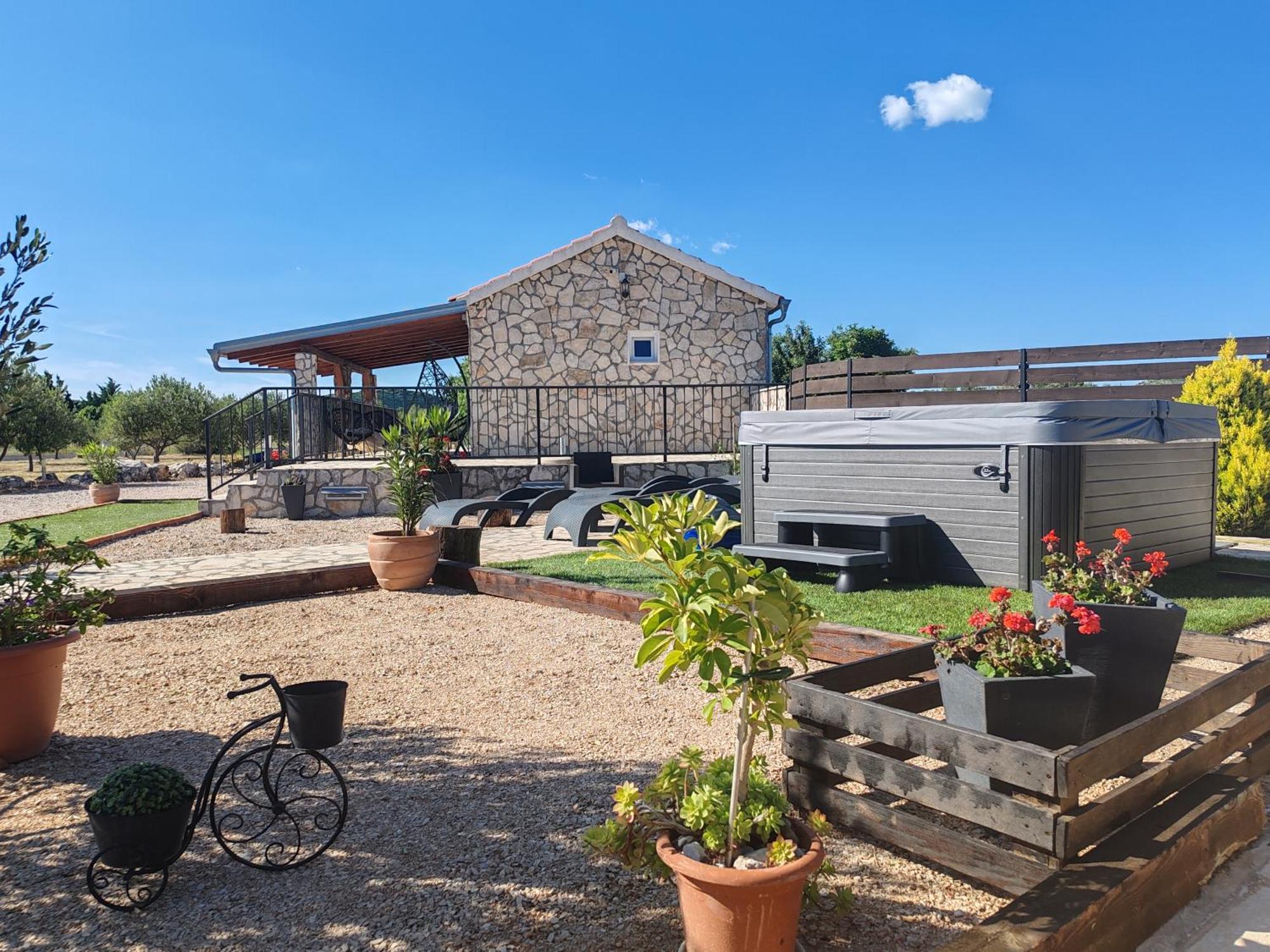 Holiday Home Juli With Jacuzzi Sibenik Exterior photo